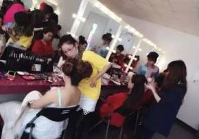 为什么选择美业 苏州化妆培训学校